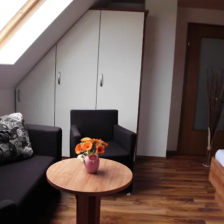 Apartmán Ferienwohnung Rotdorn *